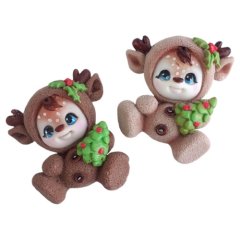 Фигурка из шоколадной глазури "Оленёнок с ёлочкой" 