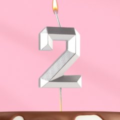 Свеча декоративная Цифра "2" Серебряная грань 10873663